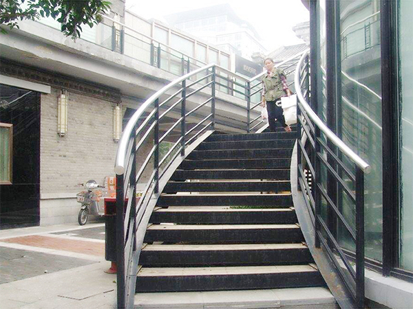 @道路、橋梁護(hù)欄合作案例 (10) 副本2.JPG